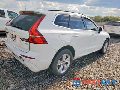 Trzecie zdjęcie samochodu z tyłu: 2022 VOLVO XC60 B5 MOMENTUM VIN:YV4L12DK9N1964127 - miniatura