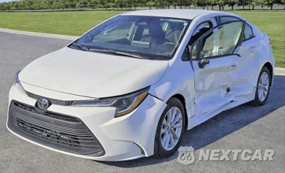 Drugie zdjęcie samochodu z przodu: 2024 TOYOTA COROLLA LE VIN:5YFB4MDE1RP115476 - miniatura