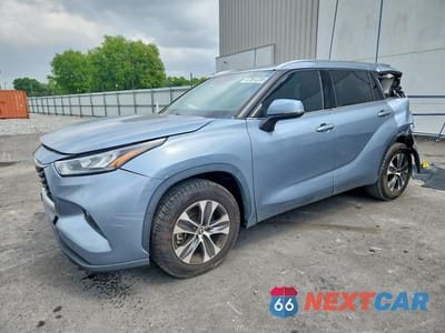 2020 TOYOTA HIGHLANDER XLE 5TDGZRAHXLS005348 - główne zdjęcie licytacji z USA - miniatura