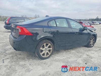 Trzecie zdjęcie samochodu z tyłu: 2014 VOLVO S60 T5 VIN:YV1612FS1E1295052 - miniatura