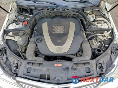 Zdjęcie 11 z 12 samochodu: 2012 MERCEDES-BENZ C 300 4MATIC VIN:WDDGF8BBXCR226210 - miniatura