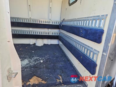 Zdjęcie 10 z 12 samochodu: 2012 CHEVROLET EXPRESS 1500 CARGO DELIVERY VAN VIN:1GCSGAFX9C1102720 - miniatura