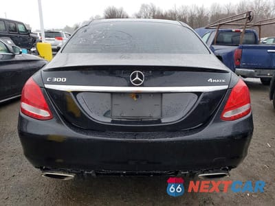 Zdjęcie 6 z 11 samochodu: 2018 MERCEDES-BENZ C 300 4MATIC VIN:55SWF4KB9JU279335 - miniatura