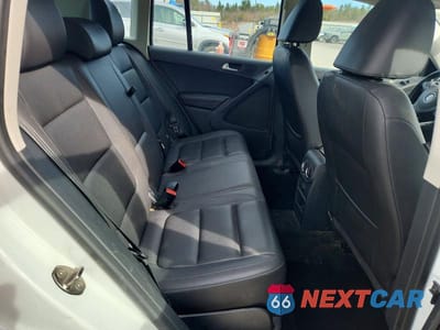 Zdjęcie 10 z 12 samochodu: 2016 VOLKSWAGEN TIGUAN S VIN:WVGBV7AXXGW523933 - miniatura