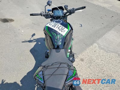 Zdjęcie 6 z 9 samochodu: 2025 KAWASAKI ZR900 T VIN:ML5ZRDT16SDA02532 - miniatura