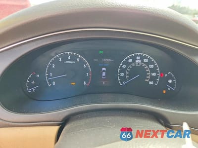 Zdjęcie 9 z 11 samochodu: 2012 HYUNDAI GENESIS 4.6L V8 VIN:KMHGC4DF8CU171891 - miniatura