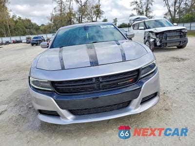 Piąte zdjęcie samochodu w środku: 2018 DODGE CHARGER SXT VIN:2C3CDXBG6JH173687 - miniatura