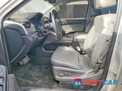 Zdjęcie 7 z 13 samochodu: 2015 CHEVROLET SUBURBAN C1500 LT VIN:1GNSCJKC9FR290067 - miniatura