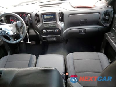 Zdjęcie 8 z 11 samochodu: 2019 CHEVROLET SILVERADO K1500 CUSTOM VIN:1GCRYBEF8KZ254675 - miniatura