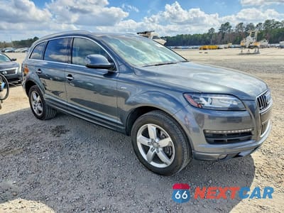 Czwarte zdjęcie samochodu z boku: 2015 AUDI Q7 PREMIUM PLUS VIN:WA1LGAFE8FD011521 - miniatura