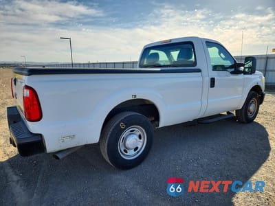 Trzecie zdjęcie samochodu z tyłu: 2013 FORD F250 SUPER DUTY VIN:1FTBF2A68DEB81878 - miniatura