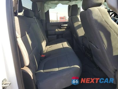 Zdjęcie 10 z 13 samochodu: 2022 CHEVROLET SILVERADO K2500 HEAVY DUTY LT VIN:1GC5YNEY2NF106996 - miniatura
