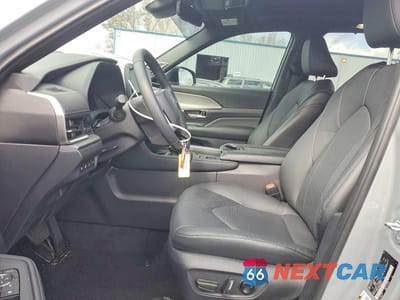 Zdjęcie 7 z 12 samochodu: 2025 TOYOTA GRAND HIGHLANDER HYBRID NIGHTSHADE VIN:5TDACAB53SS055911 - miniatura