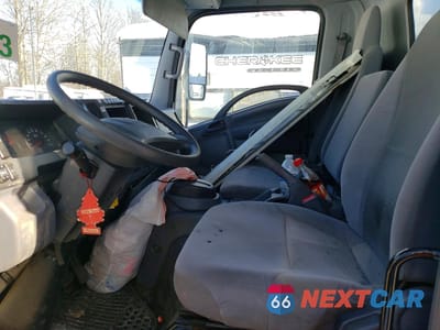Zdjęcie 11 z 13 samochodu: 2019 ISUZU NPR HD VIN:54DC4W1B5KS806326 - miniatura
