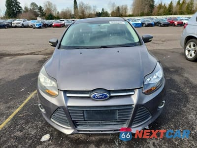 Piąte zdjęcie samochodu w środku: 2014 FORD FOCUS SE VIN:1FADP3K20EL290409 - miniatura