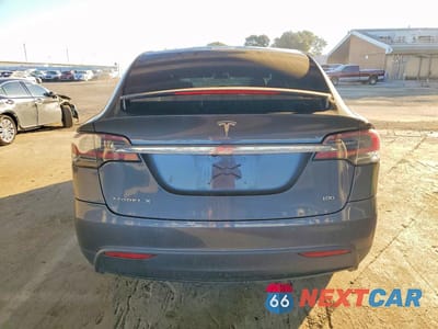 Zdjęcie 6 z 12 samochodu: 2018 TESLA MODEL X VIN:5YJXCAE24JF123616 - miniatura