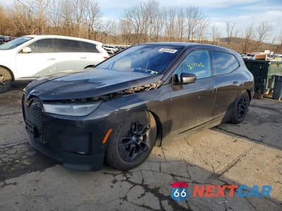 2023 BMW IX XDRIVE50 WB523CF04PCM15321 - główne zdjęcie licytacji z USA - miniatura