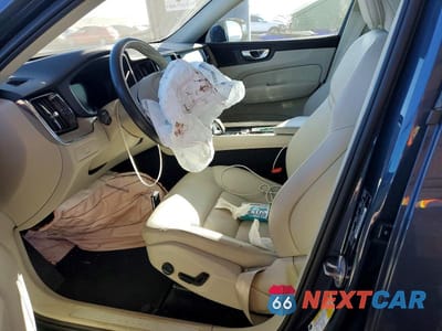 Zdjęcie 7 z 13 samochodu: 2023 VOLVO XC60 PLUS VIN:YV4L12RN9P1388948 - miniatura