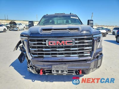 Piąte zdjęcie samochodu w środku: 2024 GMC SIERRA K2500 AT4 VIN:1GT49PEYXRF230346 - miniatura