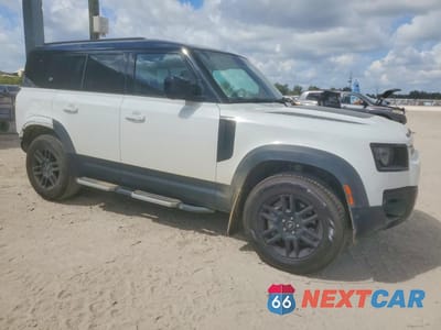 Czwarte zdjęcie samochodu z boku: 2023 LAND ROVER DEFENDER 110 X-DYNAMIC SE VIN:SALE27EU9P2121055 - miniatura