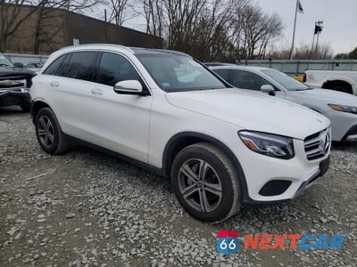 Czwarte zdjęcie samochodu z boku: 2019 MERCEDES-BENZ GLC 300 4MATIC VIN:WDC0G4KB4KV142367 - miniatura