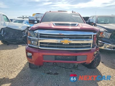 Piąte zdjęcie samochodu w środku: 2019 CHEVROLET SILVERADO K2500 HIGH COUNTRY VIN:1GC1KUEY8KF274504 - miniatura