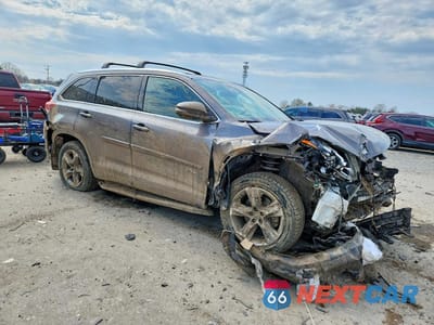 Czwarte zdjęcie samochodu z boku: 2018 TOYOTA HIGHLANDER LIMITED PLATINUM VIN:5TDDZRFH8JS847081 - miniatura