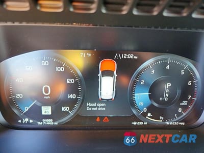 Zdjęcie 9 z 14 samochodu: 2017 VOLVO XC90 T6 VIN:YV4A22PK9H1123963 - miniatura