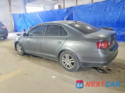 Drugie zdjęcie samochodu z przodu: 2008 VOLKSWAGEN JETTA SE VIN:3VWRM71K38M035562 - miniatura