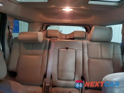 Zdjęcie 10 z 12 samochodu: 2007 JEEP COMMANDER LIMITED VIN:1J8HH58207C554364 - miniatura