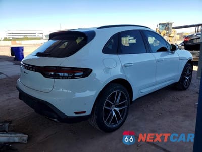 Trzecie zdjęcie samochodu z tyłu: 2022 PORSCHE MACAN VIN:WP1AA2A50NLB00188 - miniatura