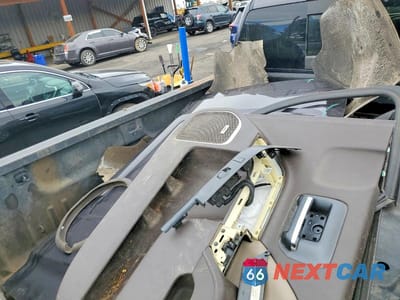 Zdjęcie 12 z 13 samochodu: 2016 GMC SIERRA K2500 DENALI VIN:1GT12UEG7GF152425 - miniatura