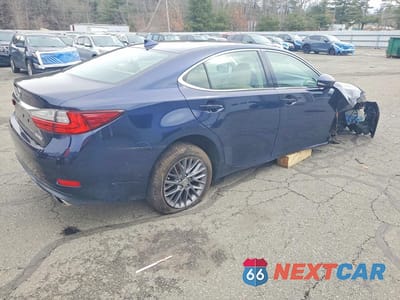 Trzecie zdjęcie samochodu z tyłu: 2018 LEXUS ES 350 BASE VIN:58ABK1GG1JU107844 - miniatura