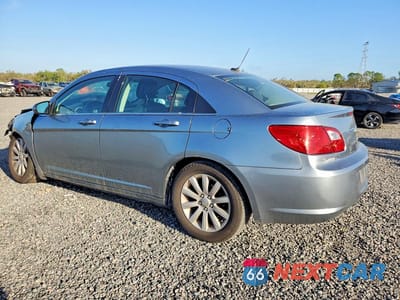 Drugie zdjęcie samochodu z przodu: 2010 CHRYSLER SEBRING LIMITED VIN:1C3CC5FB8AN232171 - miniatura