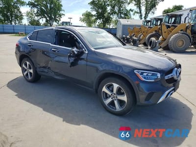Czwarte zdjęcie samochodu z boku: 2020 MERCEDES-BENZ GLC COUPE 300 4MATIC VIN:W1N0J8EB2LF855590 - miniatura