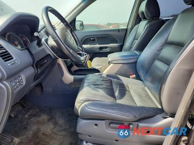 Zdjęcie 7 z 12 samochodu: 2006 HONDA PILOT EX VIN:2HKYF18586H558245 - miniatura