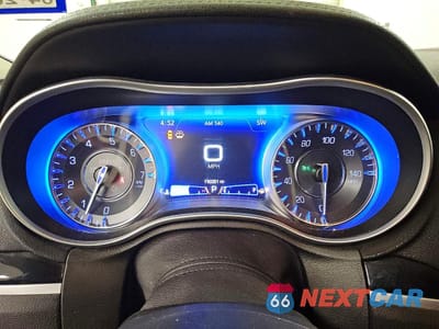 Zdjęcie 9 z 13 samochodu: 2023 CHRYSLER 300 TOURING VIN:2C3CCAAGXPH552301 - miniatura