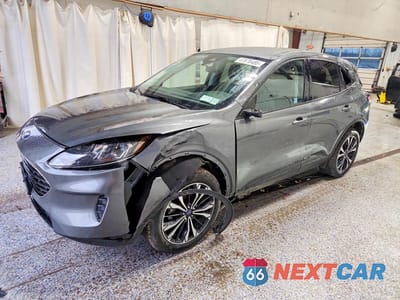 2022 FORD ESCAPE SE 1FMCU9G64NUA83265 - główne zdjęcie licytacji z USA - miniatura