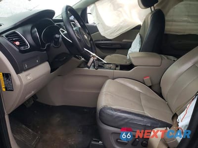 Zdjęcie 7 z 13 samochodu: 2017 KIA SEDONA LX VIN:KNDMB5C1XH6281312 - miniatura