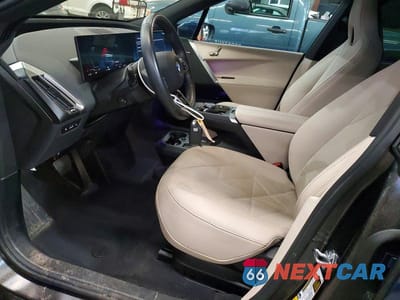 Zdjęcie 7 z 14 samochodu: 2025 BMW IX XDRIVE50 VIN:WB523CF08SCU04038 - miniatura