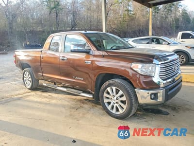 Czwarte zdjęcie samochodu z boku: 2014 TOYOTA TUNDRA LIMITED VIN:5TFSY5F17EX162916 - miniatura