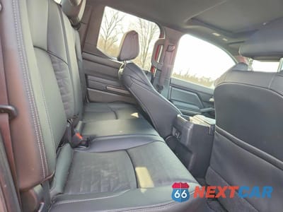 Zdjęcie 10 z 11 samochodu: 2024 TOYOTA TACOMA TRD OFF-ROAD VIN:3TYLB5JN3RT039310 - miniatura