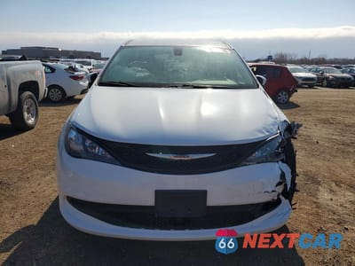 Piąte zdjęcie samochodu w środku: 2022 CHRYSLER VOYAGER LX VIN:2C4RC1CG0NR104160 - miniatura