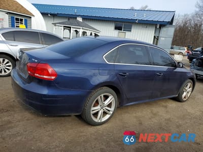 Trzecie zdjęcie samochodu z tyłu: 2014 VOLKSWAGEN PASSAT SE VIN:1VWBT7A38EC097470 - miniatura