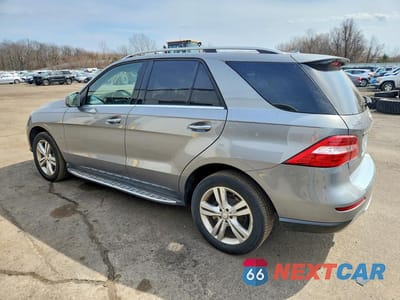 Drugie zdjęcie samochodu z przodu: 2015 MERCEDES-BENZ ML 250 BLUETEC VIN:4JGDA0EB0FA518018 - miniatura