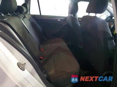 Zdjęcie 10 z 12 samochodu: 2019 VOLKSWAGEN GOLF SPORTWAGEN S VIN:3VWY57AU6KM511689 - miniatura