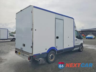 Trzecie zdjęcie samochodu z tyłu: 2021 FORD TRANSIT DELIVERY TRUCK VIN:1FDBW5Z86MKA84358 - miniatura