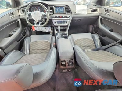 Zdjęcie 8 z 12 samochodu: 2019 HYUNDAI SONATA SPORT VIN:5NPE34AFXKH738577 - miniatura