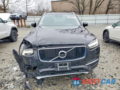 Piąte zdjęcie samochodu w środku: 2018 VOLVO XC90 T5 VIN:YV4102PK9J1343728 - miniatura