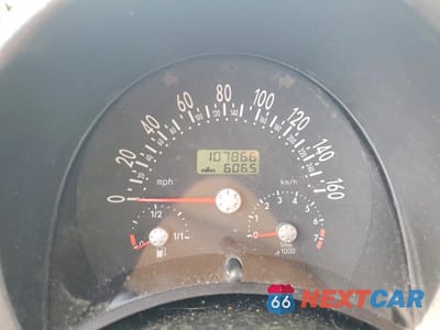 Zdjęcie 9 z 13 samochodu: 2001 VOLKSWAGEN NEW BEETLE GLS SPORT VIN:3VWED21C81M478337 - miniatura